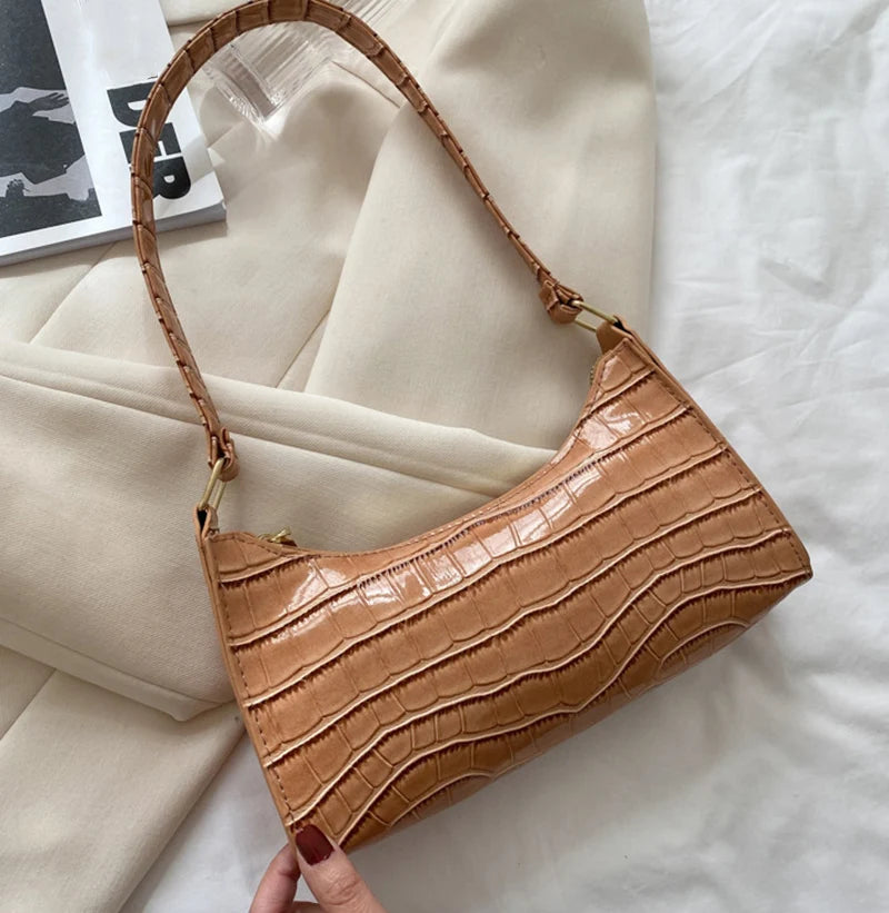 TEXTURED MINI TOP‑HANDLE BAG – TIMELESS NEUTRAL ELEGANCE