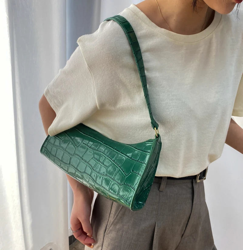 TEXTURED MINI TOP‑HANDLE BAG – TIMELESS NEUTRAL ELEGANCE