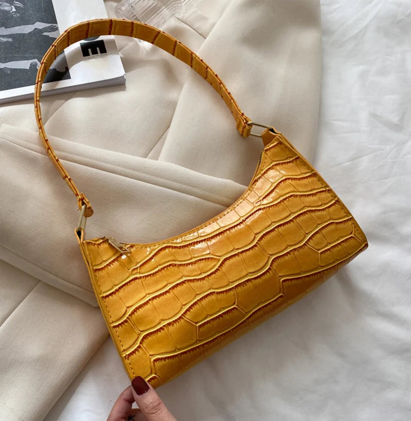 TEXTURED MINI TOP‑HANDLE BAG – TIMELESS NEUTRAL ELEGANCE
