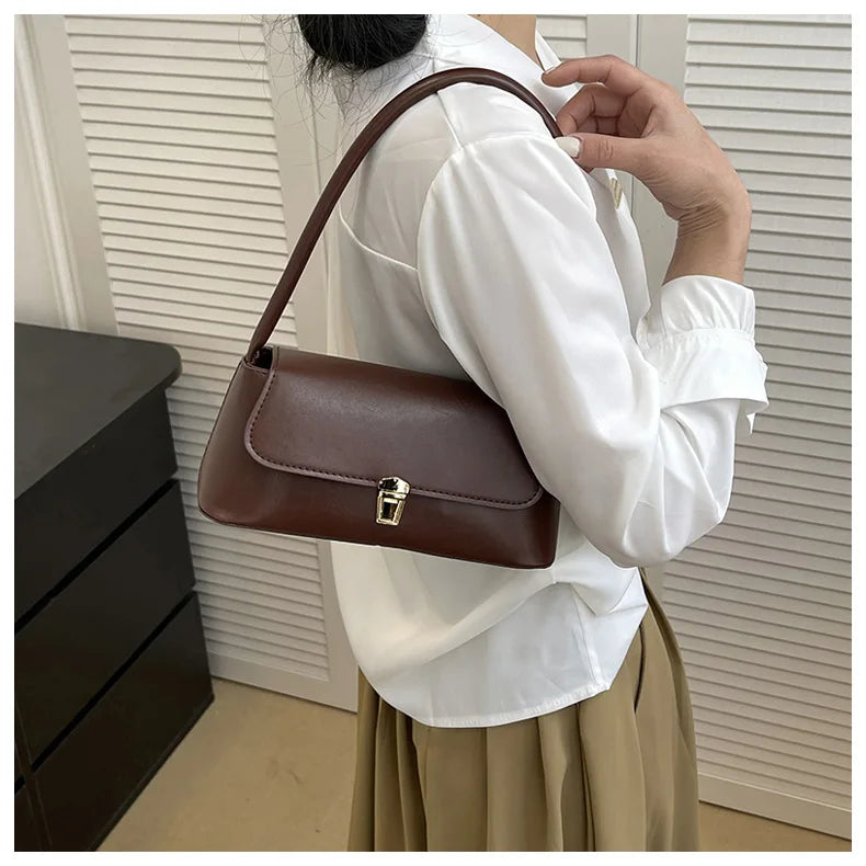 MINIMALIST STRUCTURED UNDERARM BAG