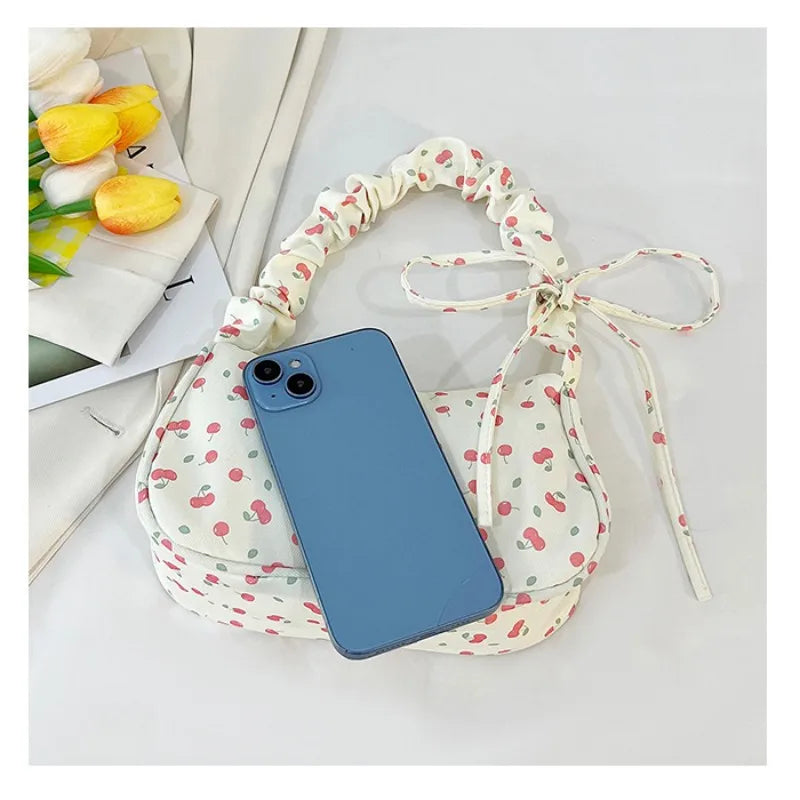 Women's Pleated Shoulder Bag - Trendy Underarm Handbag