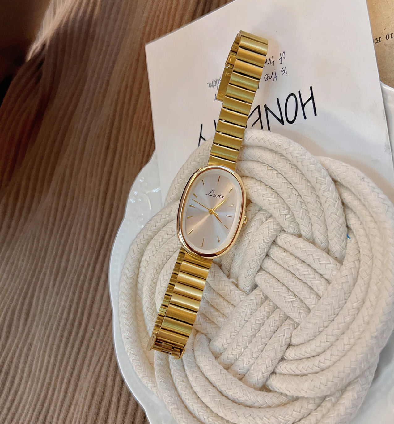 Women's Gold Bracelet Watch - Vintage Luxury Quartz Wristwatch