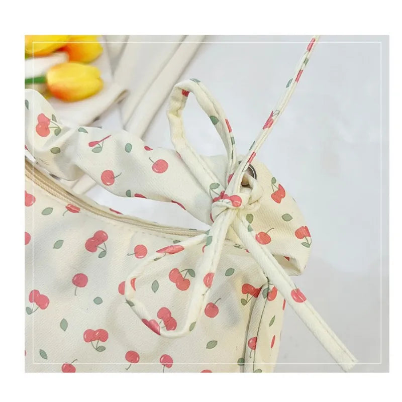 Women's Pleated Shoulder Bag - Trendy Underarm Handbag