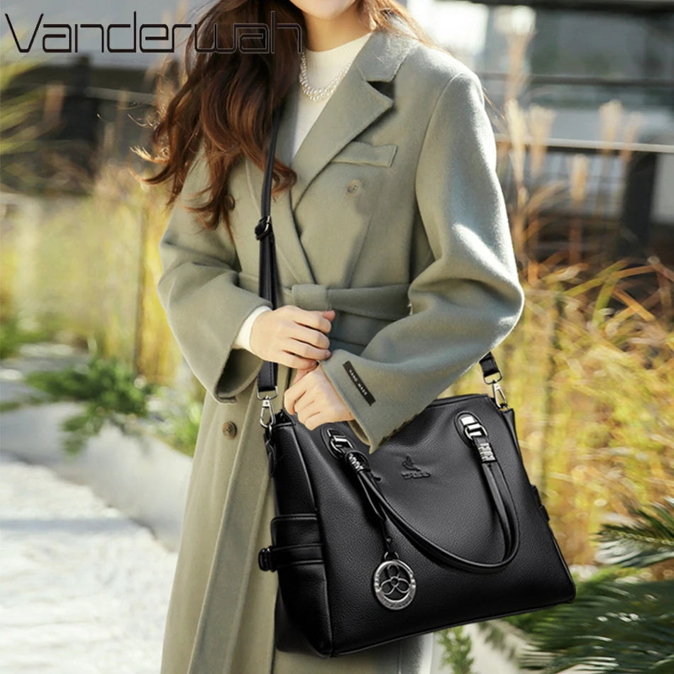 LARGE CAPACITY STRUCTURED LEATHER HANDBAG
