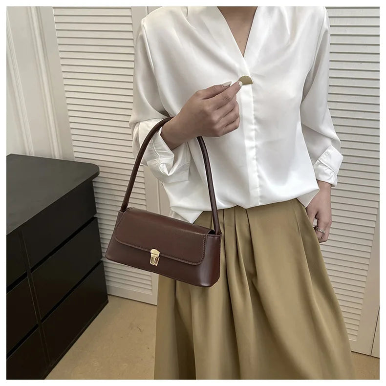 MINIMALIST STRUCTURED UNDERARM BAG