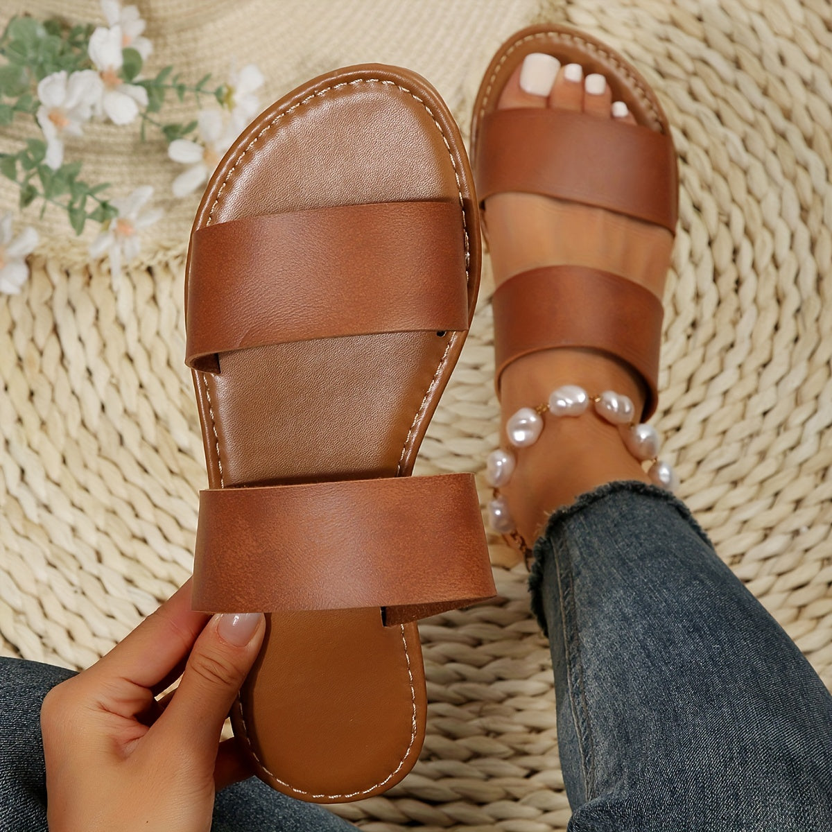 Women's Contrast Color Slide Sandals - Casual Flat Beach Shoes