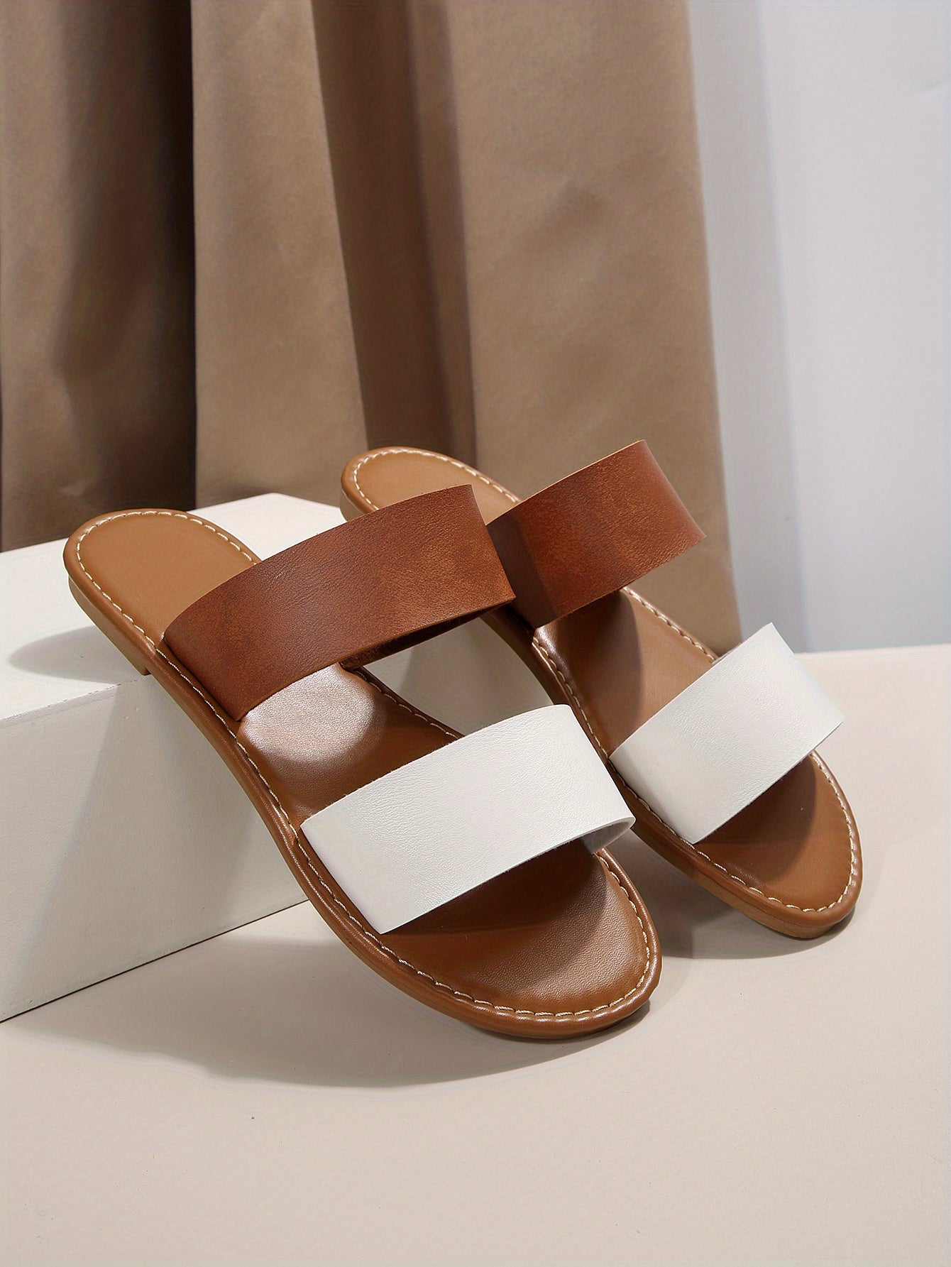 Women's Contrast Color Slide Sandals - Casual Flat Beach Shoes